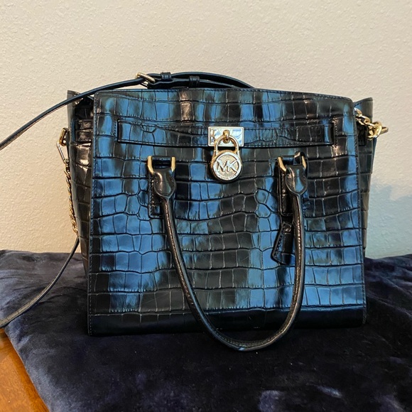 Michael Kors purse - Picture 1 of 4